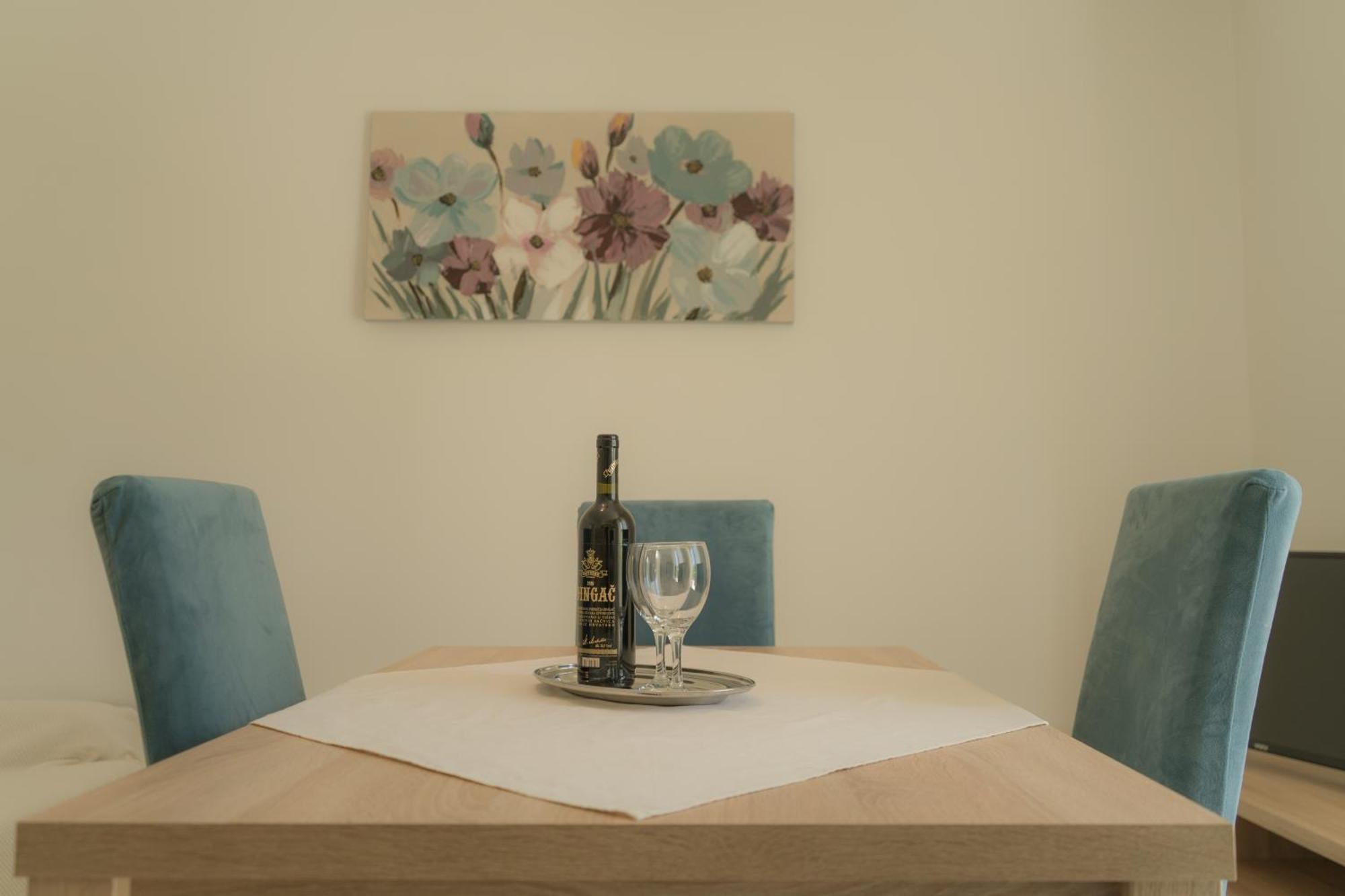 Apartment Gloria Kaštela Екстериор снимка