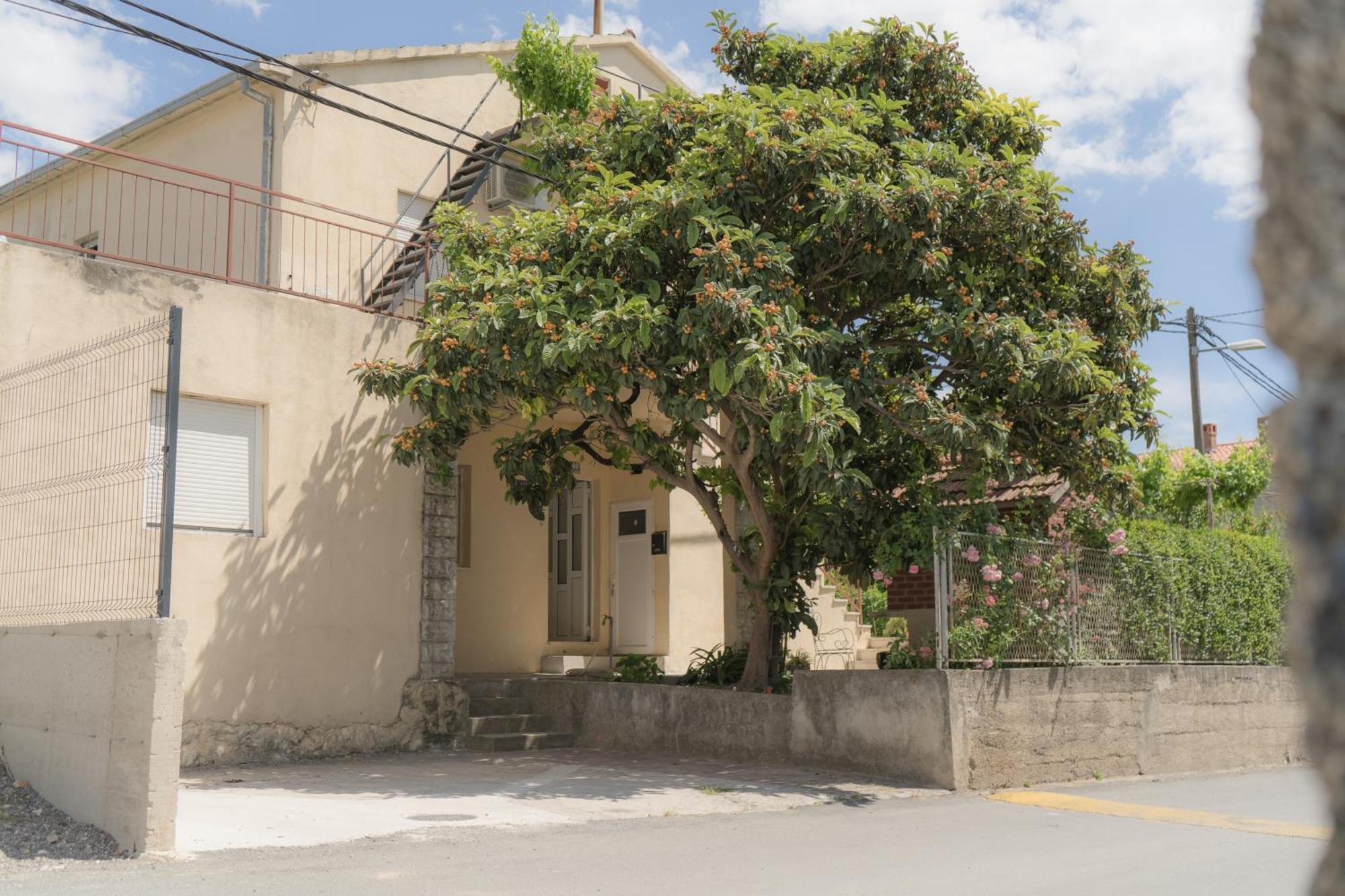 Apartment Gloria Kaštela Екстериор снимка